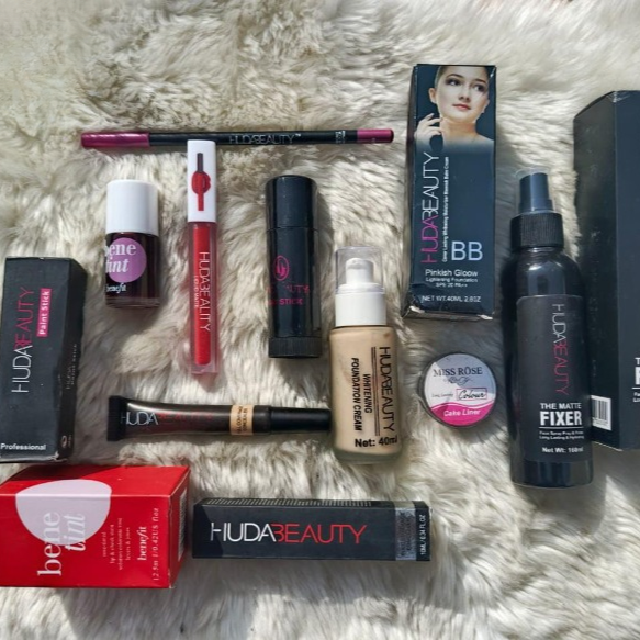 8-in-1 Ultimate Makeup Deal – Essential Beauty Products for Every Look!