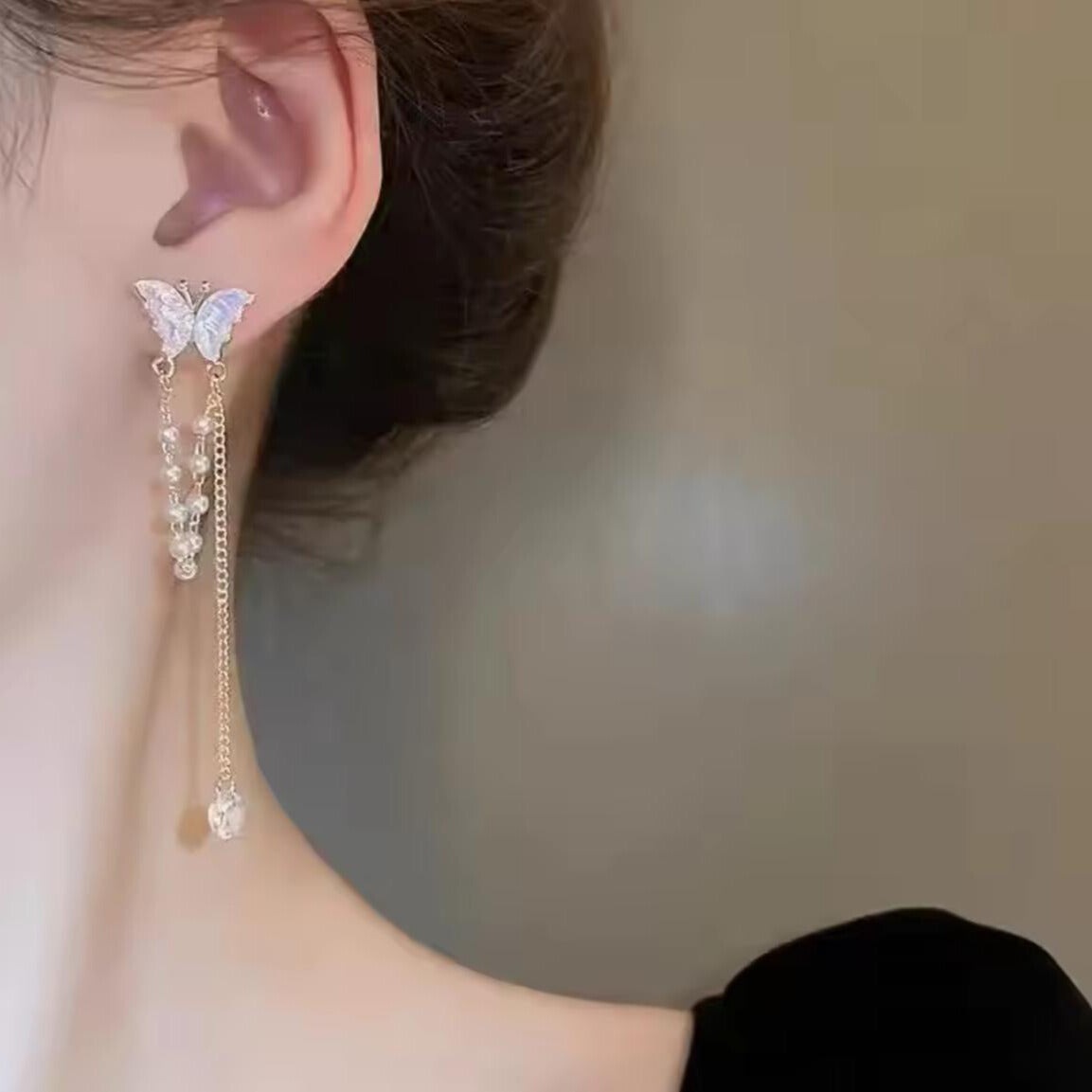 S925 Elegant Butterfly with Pearl Tassels Drop Earrings – Delicate, Feminine & Stylish Fashion Jewelry for Women & Girls golden